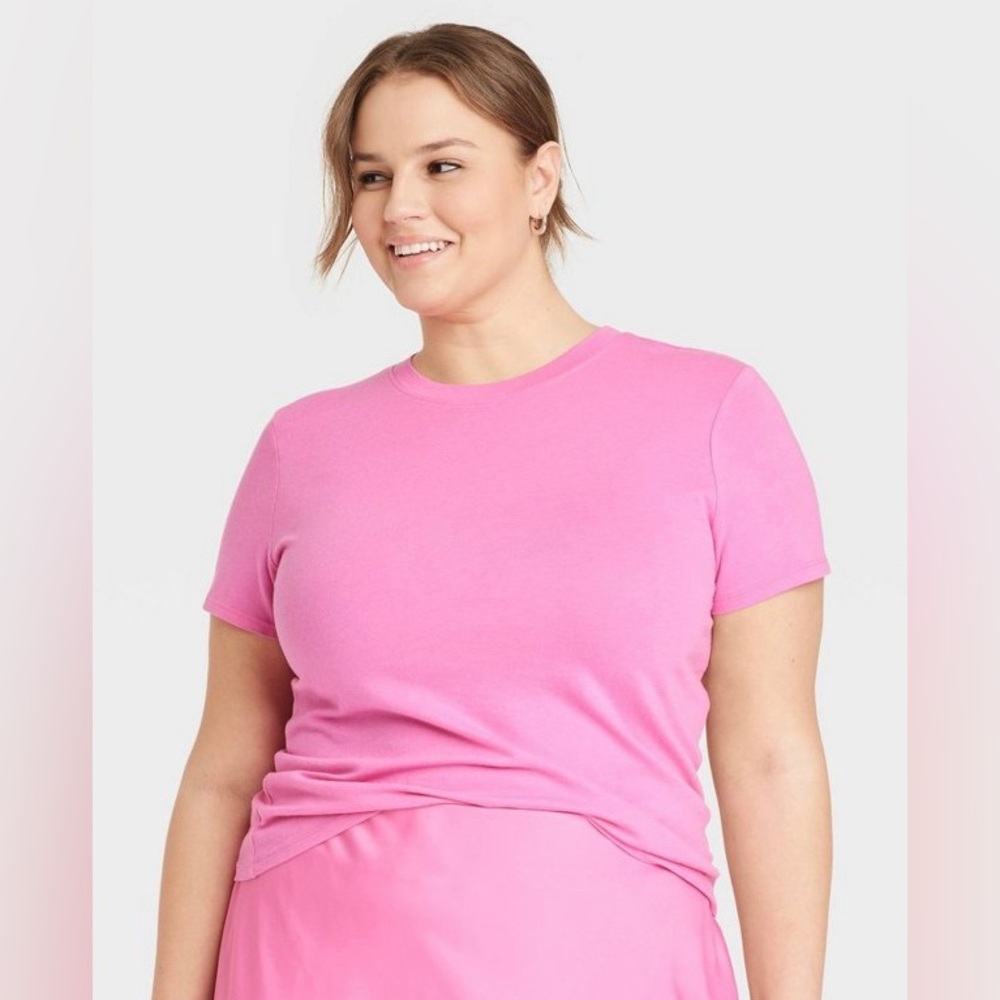 ✨2/$10✨  A New Day Crew Neck Tee